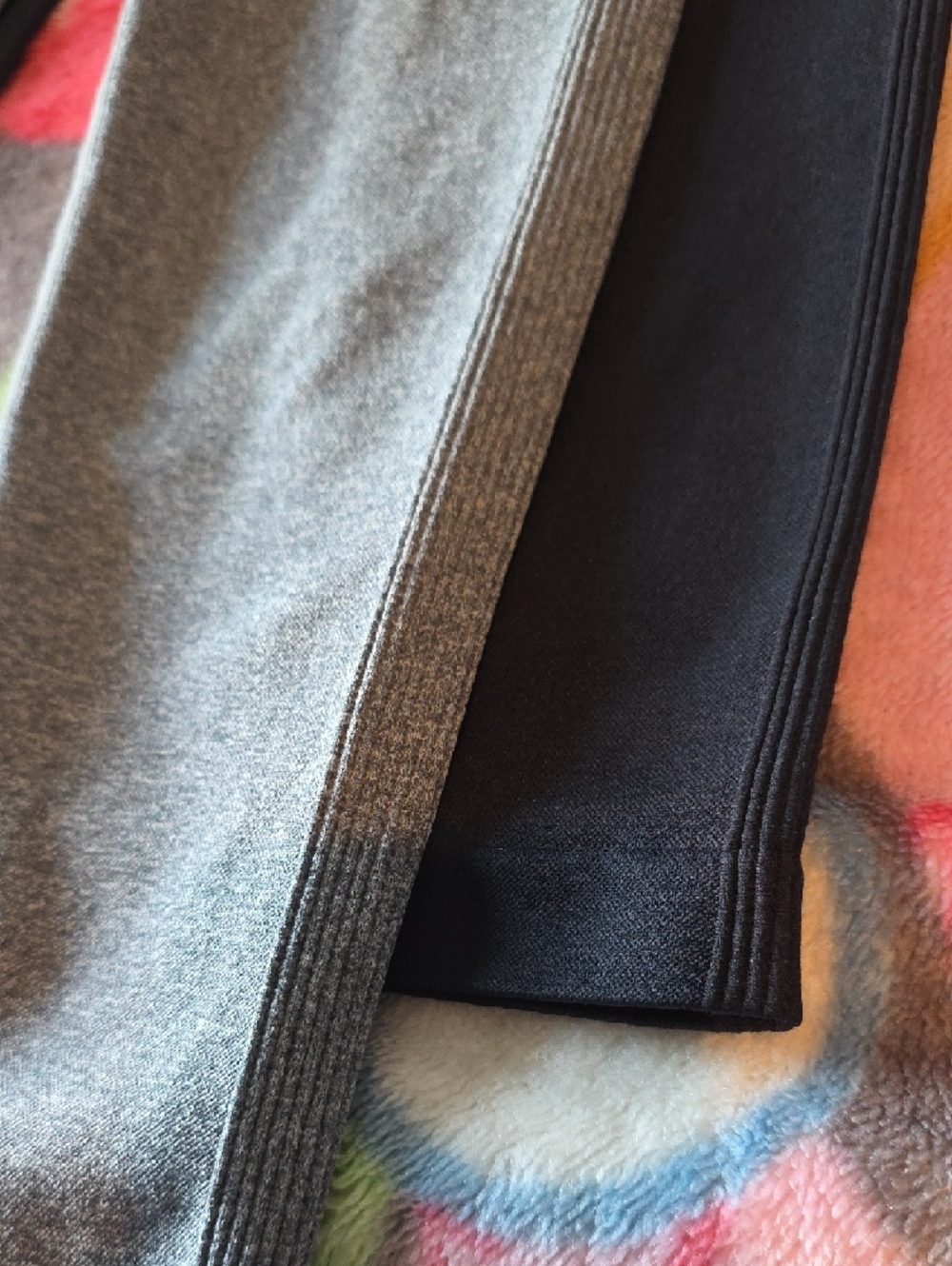 CHOOSE ONE Size L NWOT HALARA Butt Lifting Leggings - Picture 7 of 7